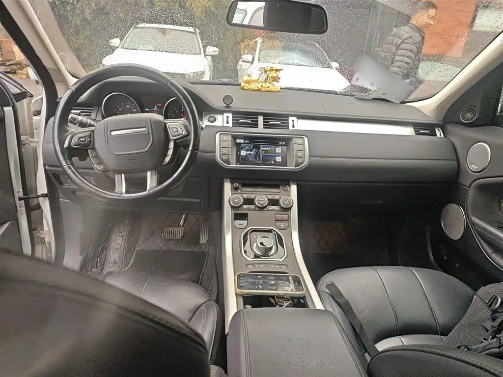Land Rover Range Rover Evoque 2016 2.0T SE ZhiYao фото 6