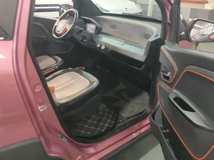 BAOJUN E100