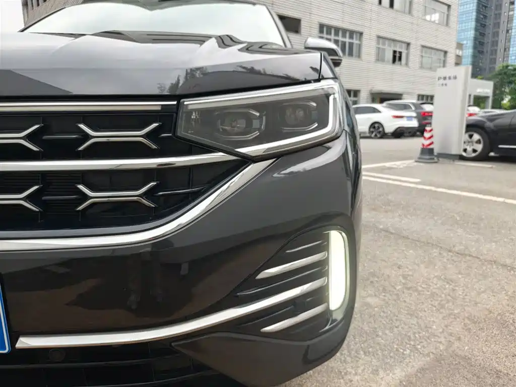 Volkswagen Tayron 2023 Facelift 380TSI 4WD R-Line High Performance Edition фото 6