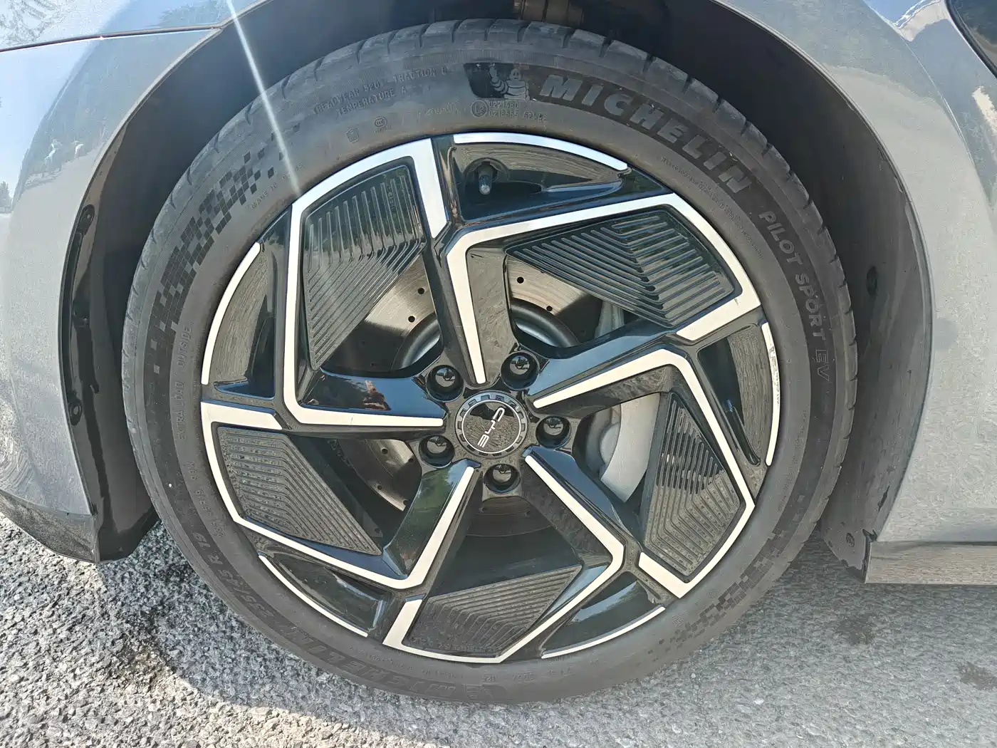 BYD Seal 2023 Champion Edition 700km Performance фото 8
