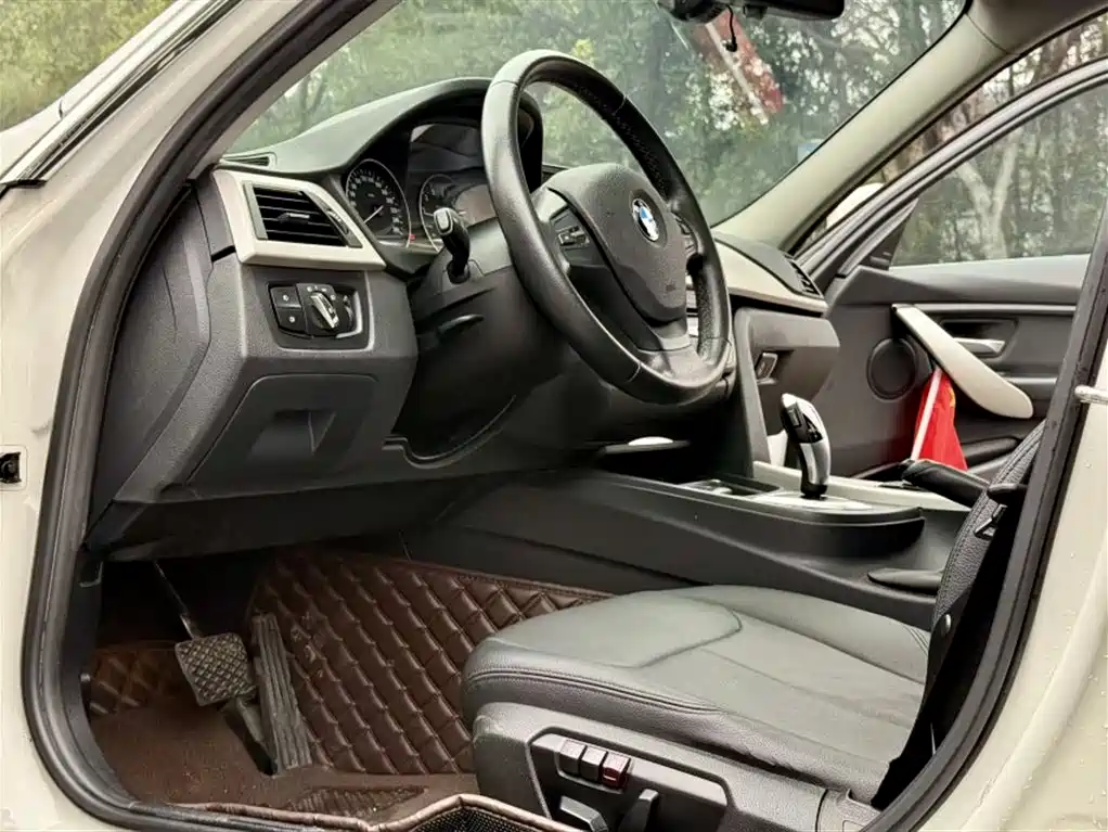 BMW 3 Series 2018 320Li Fashion Style фото 14