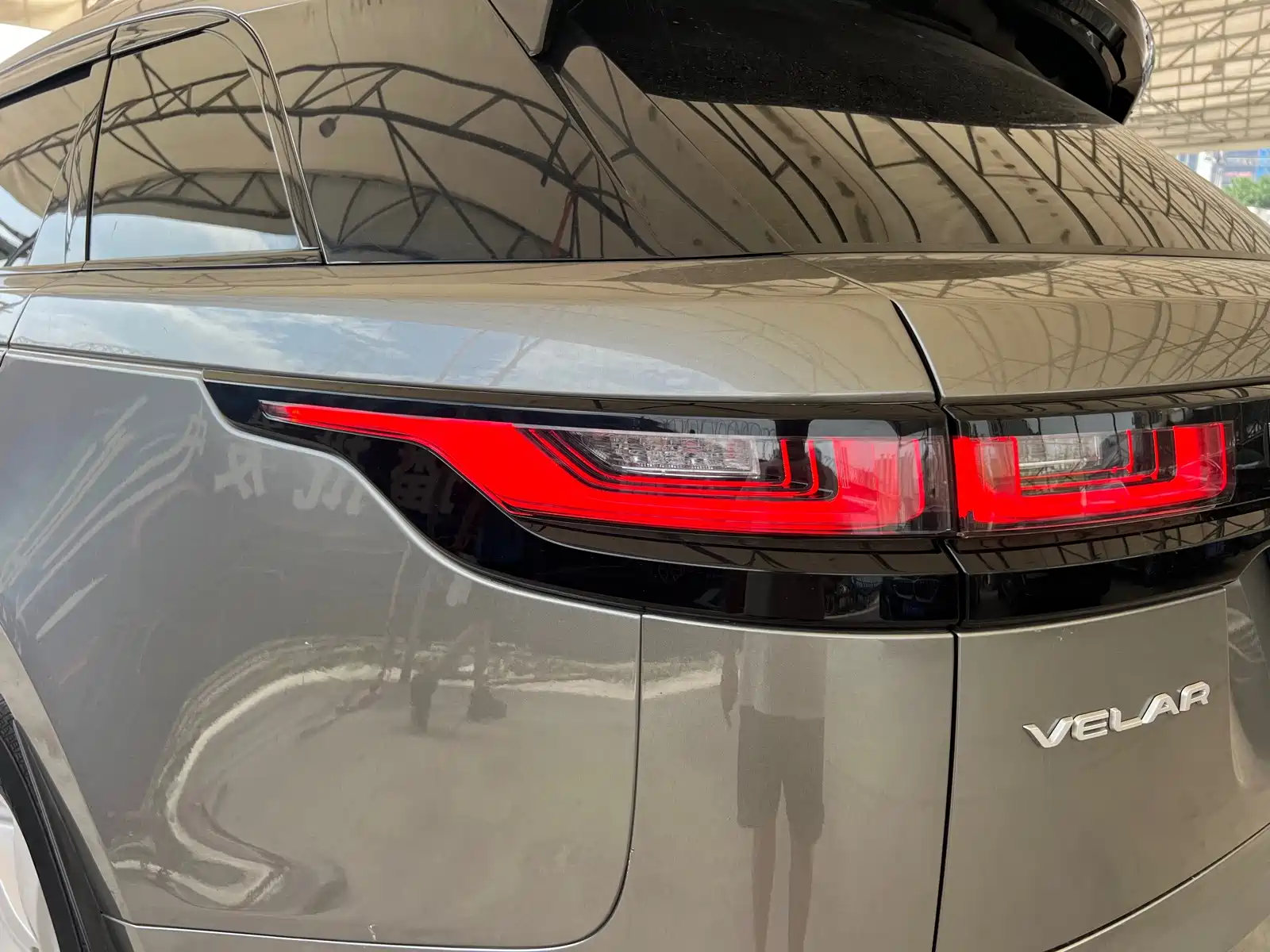 Фото 6 - Land Rover Range Rover Velar