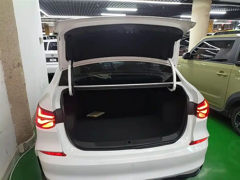 Chevrolet Monza 2022 Mild Hybrid RS 330T Automatic Comfort Edition фото 19