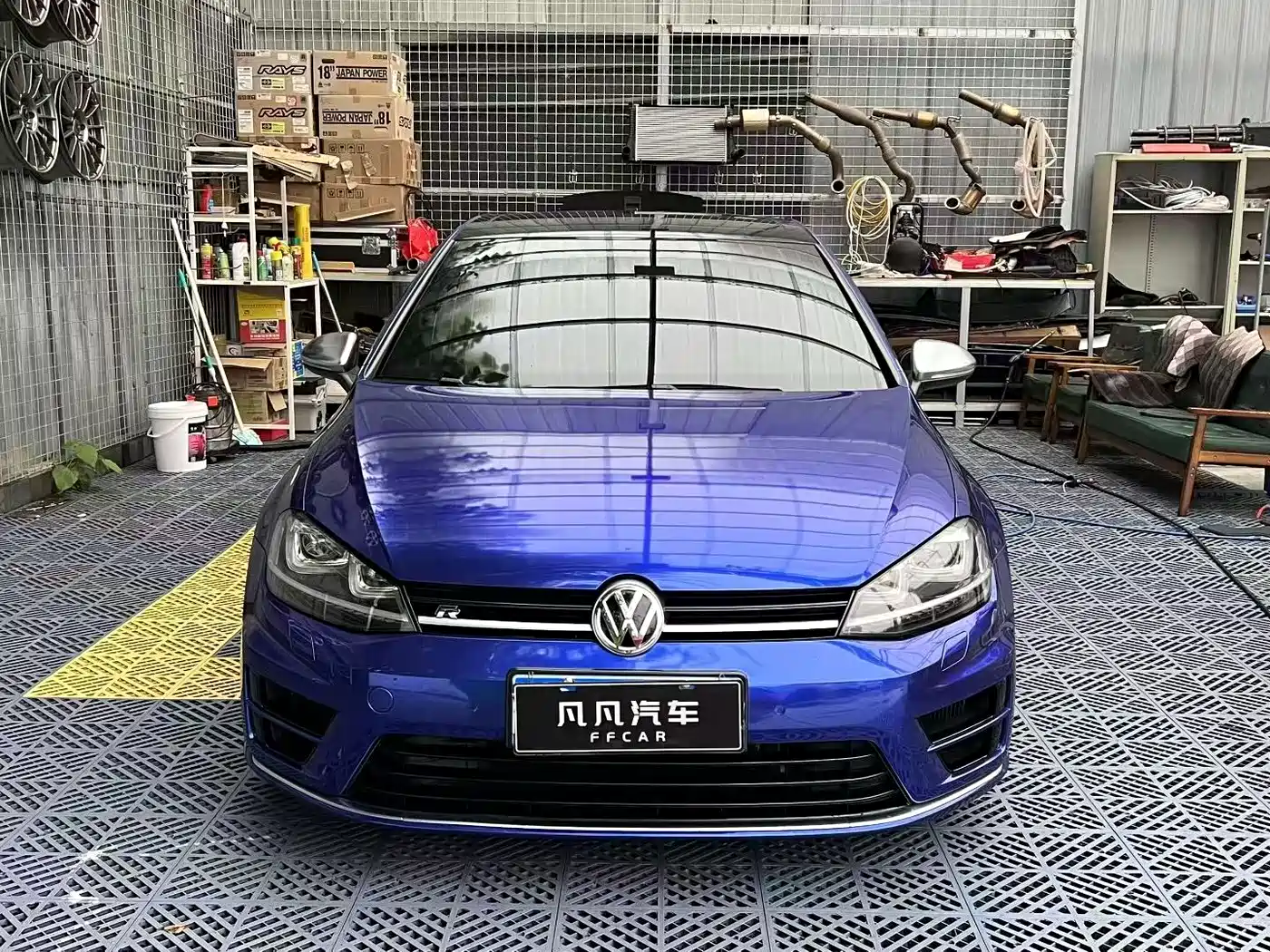 Volkswagen Golf (Import) 2015 2.0TSI R фото 2
