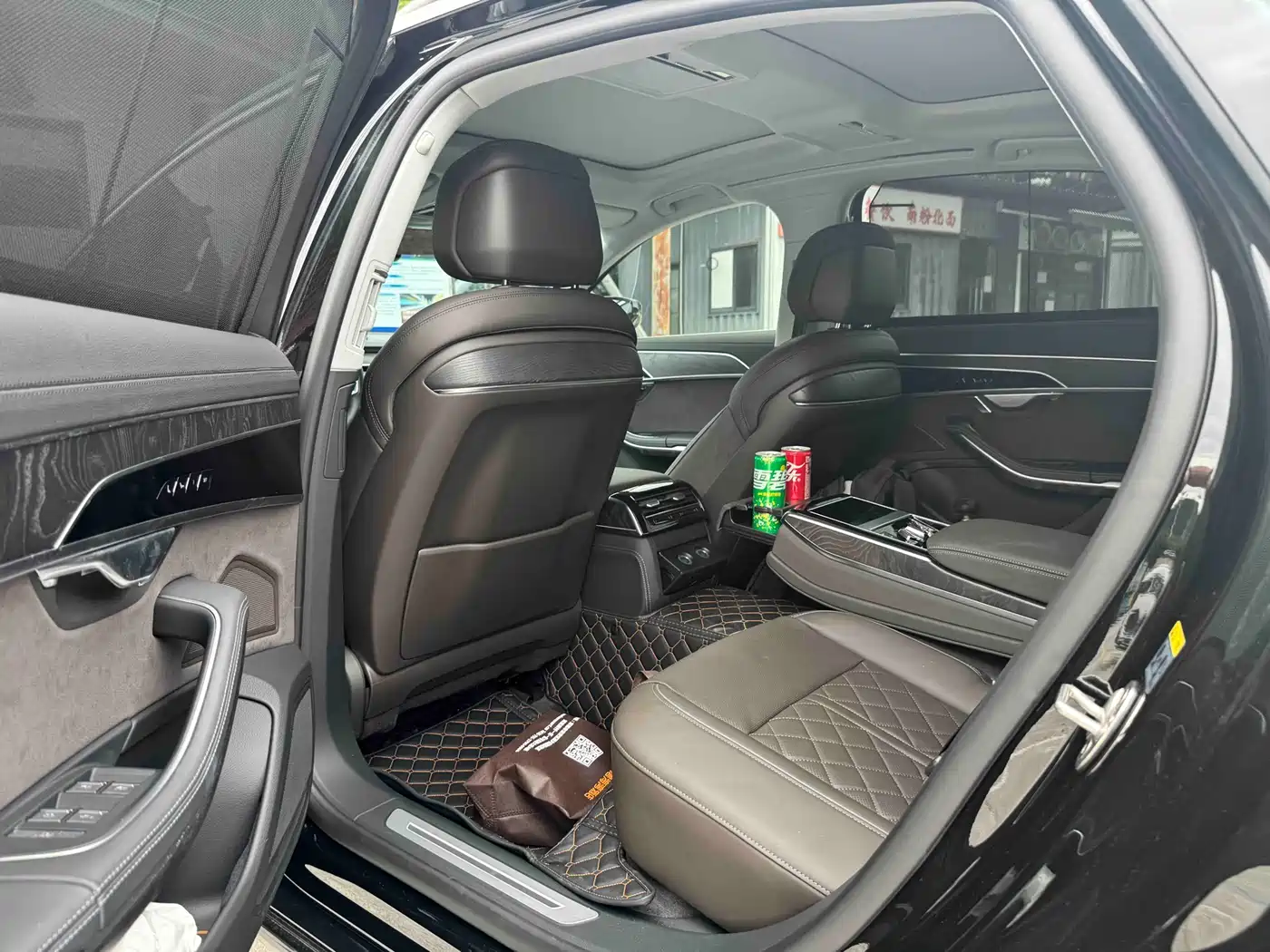 AUDI A8