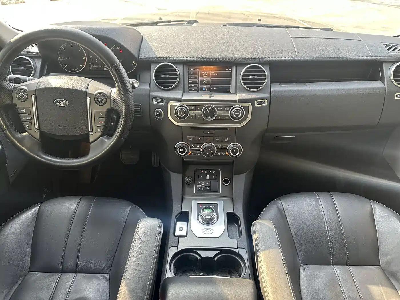 Land Rover Discovery 2015 3.0 SDV6 HSE Diesel фото 5