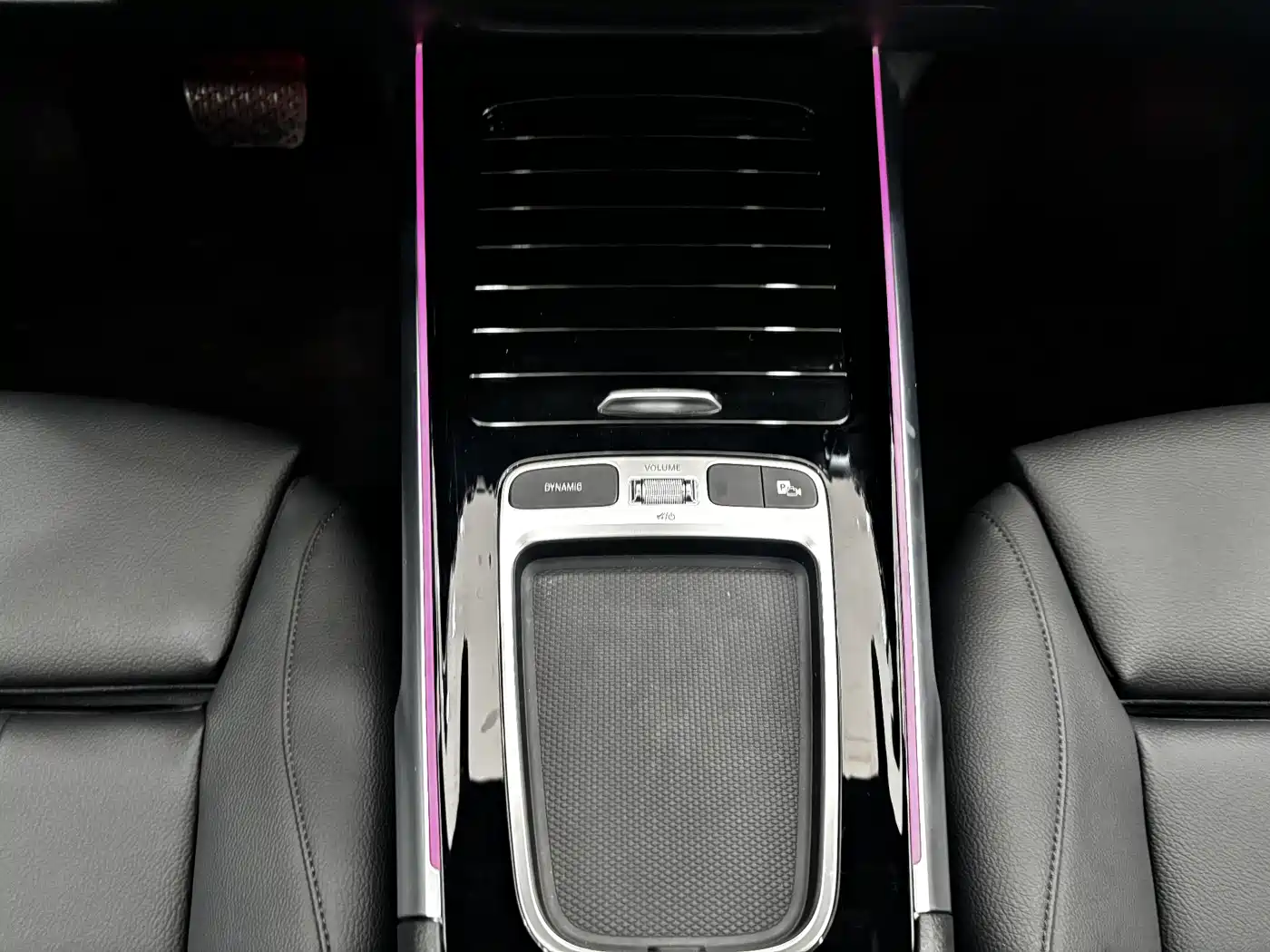 Mercedes-Benz GLB 2025 Model GLB 220 Fashion Style фото 18