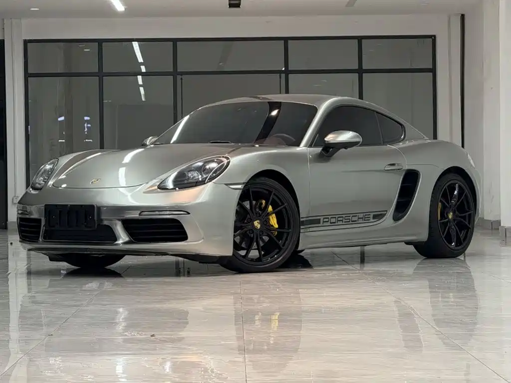 Porsche 718 2018 Cayman 2.0T фото 2