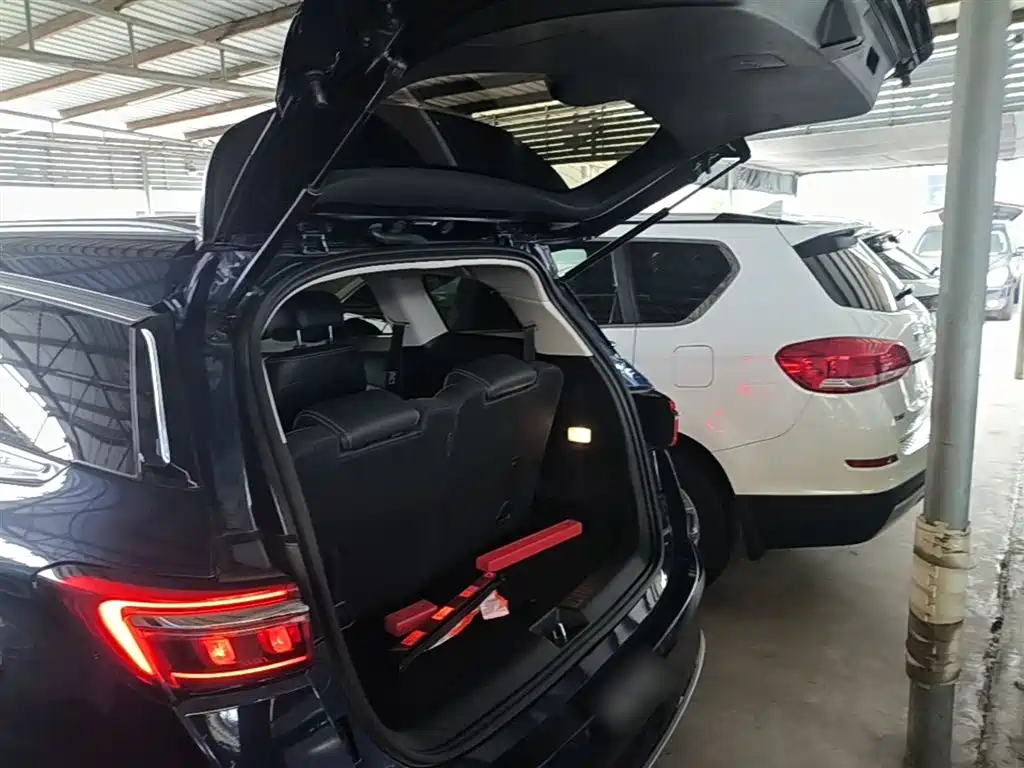 BYD Song MAX 2021 Upgrade 1.5T Automatic Luxury Edition 6-Seater фото 19