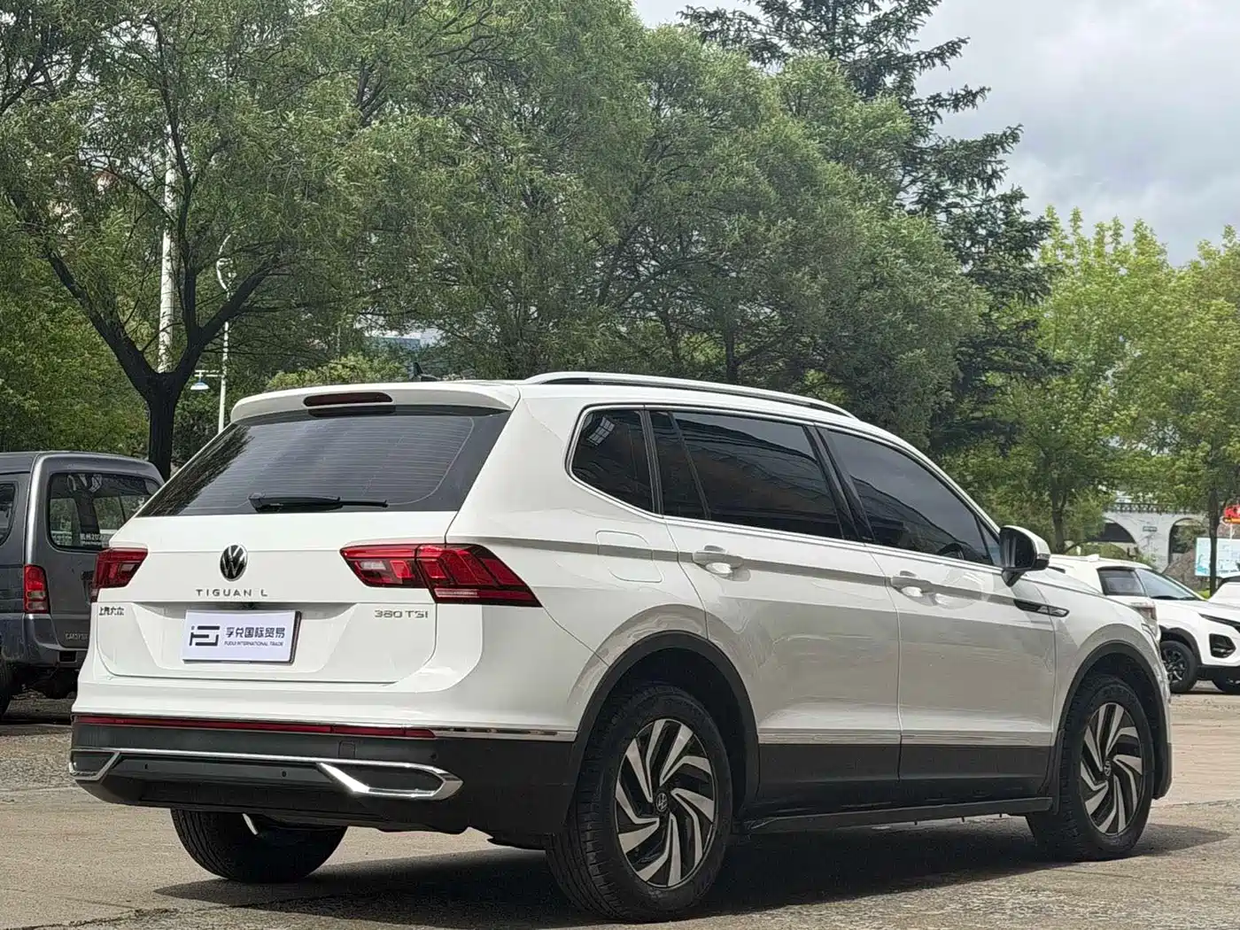 Volkswagen Tiguan L 2023 280TSI 2WD Trend Limited Edition фото 7