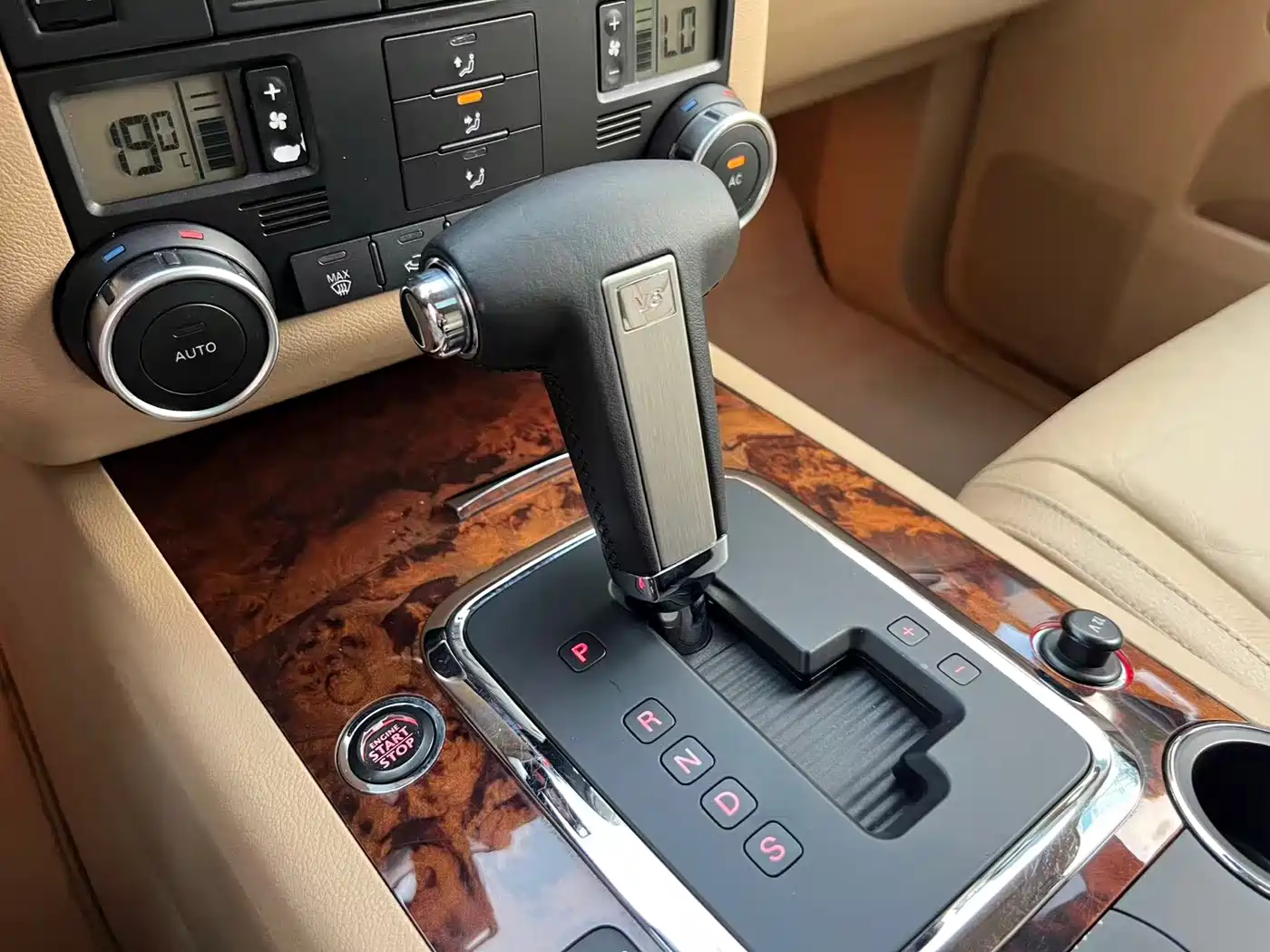 Volkswagen Touareg 2007 3.6L Standard фото 17