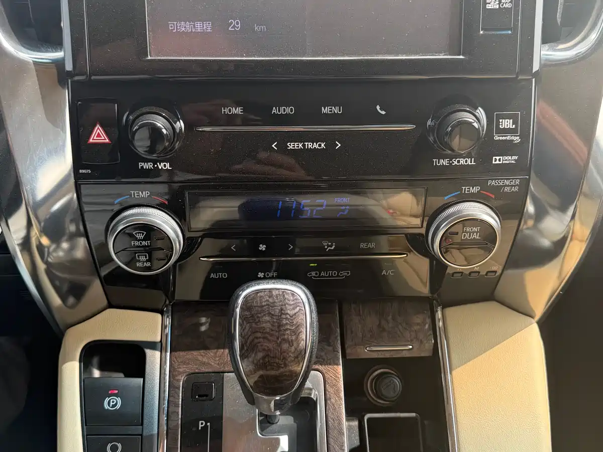 Toyota Alphard 2018 Facelift 3.5L Premium Edition фото 6