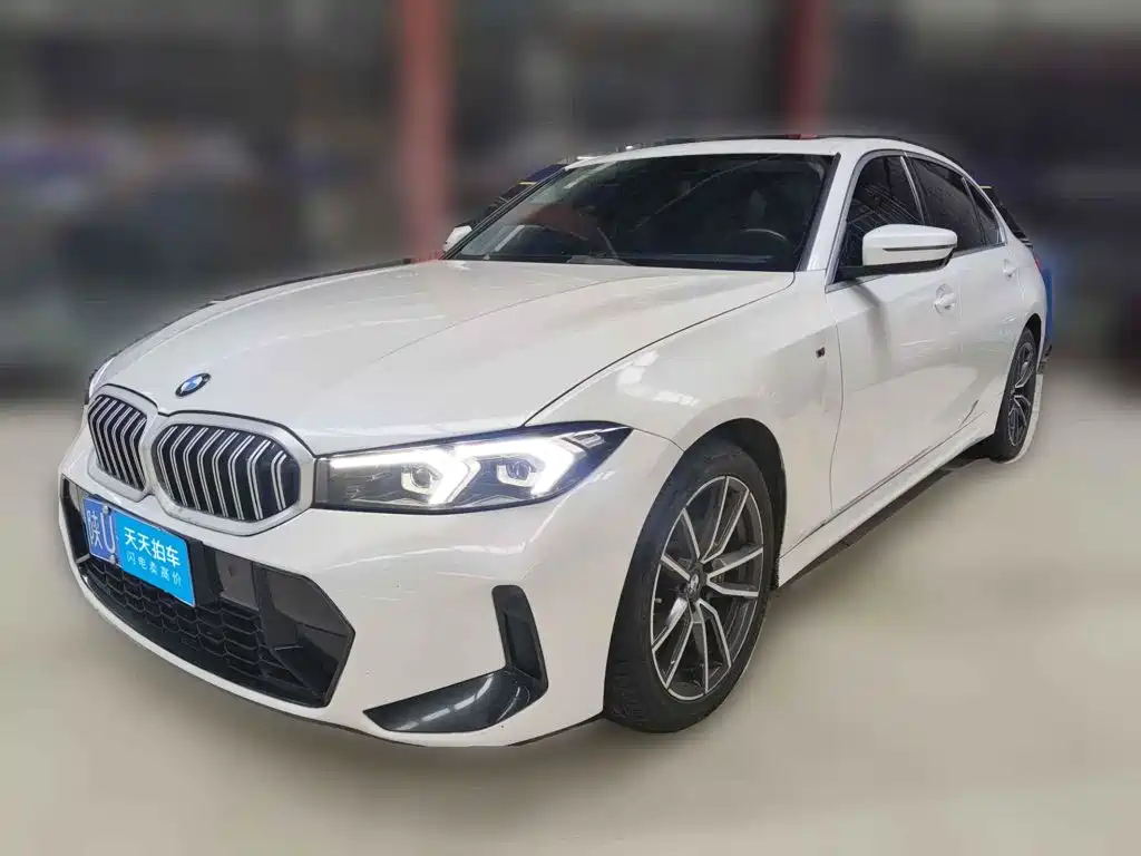Photo 1 - BMW 3 Series