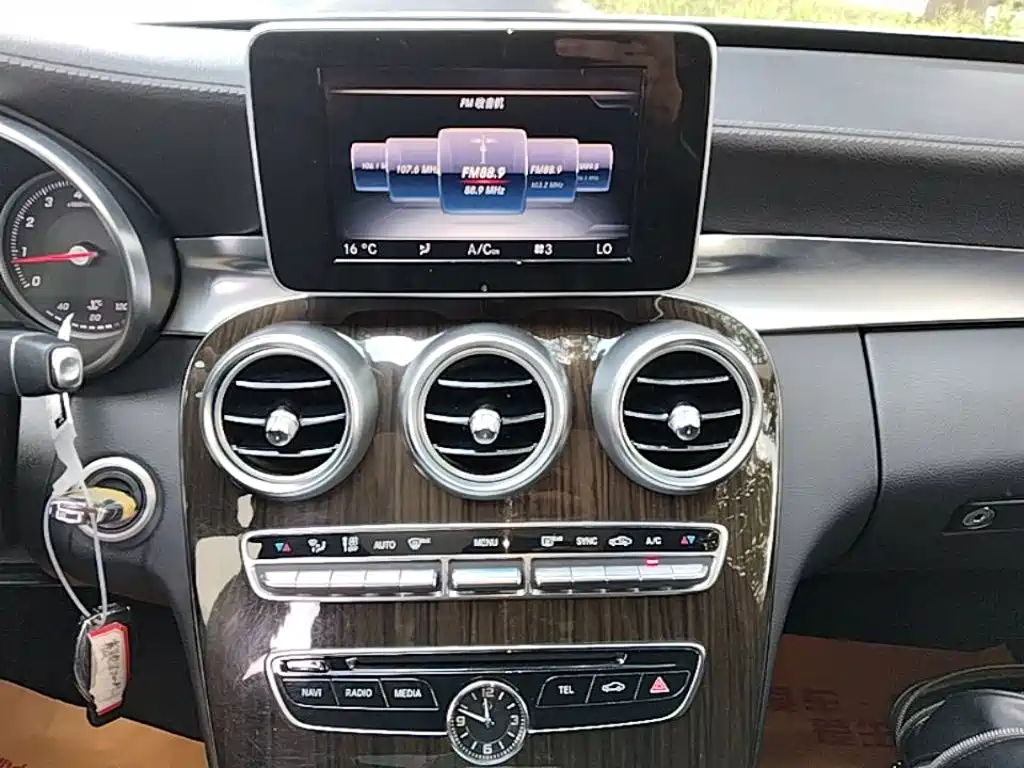 Mercedes-Benz C-Class 2015 2015 C 200 L