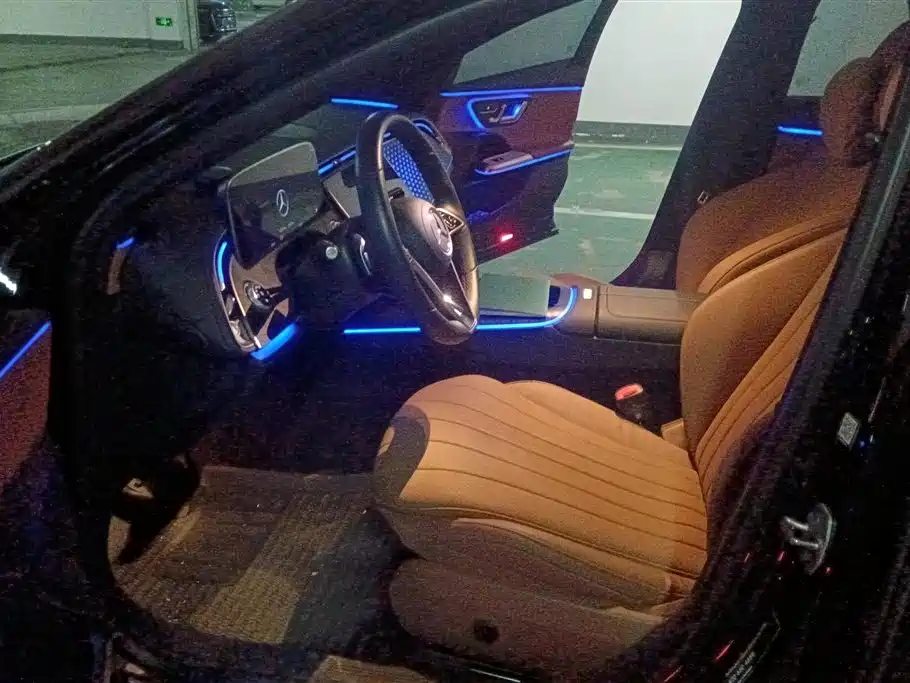 Mercedes-Benz E-Class 2024 E 300 L Fashion фото 9