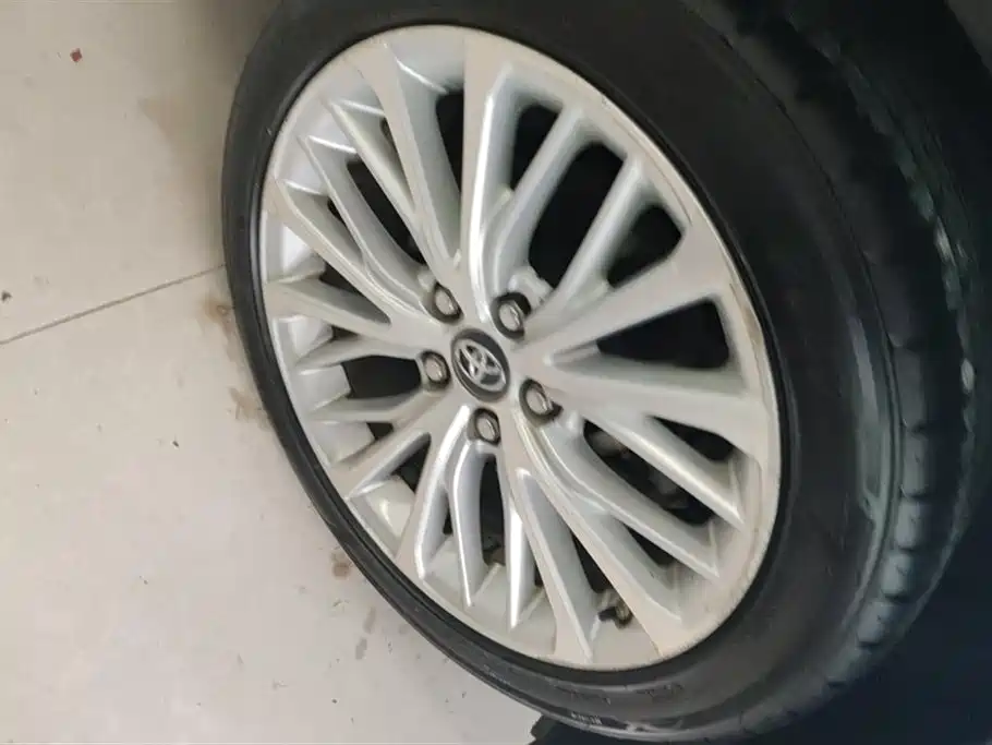 Toyota Camry 2018 2.5G Luxury Edition фото 6