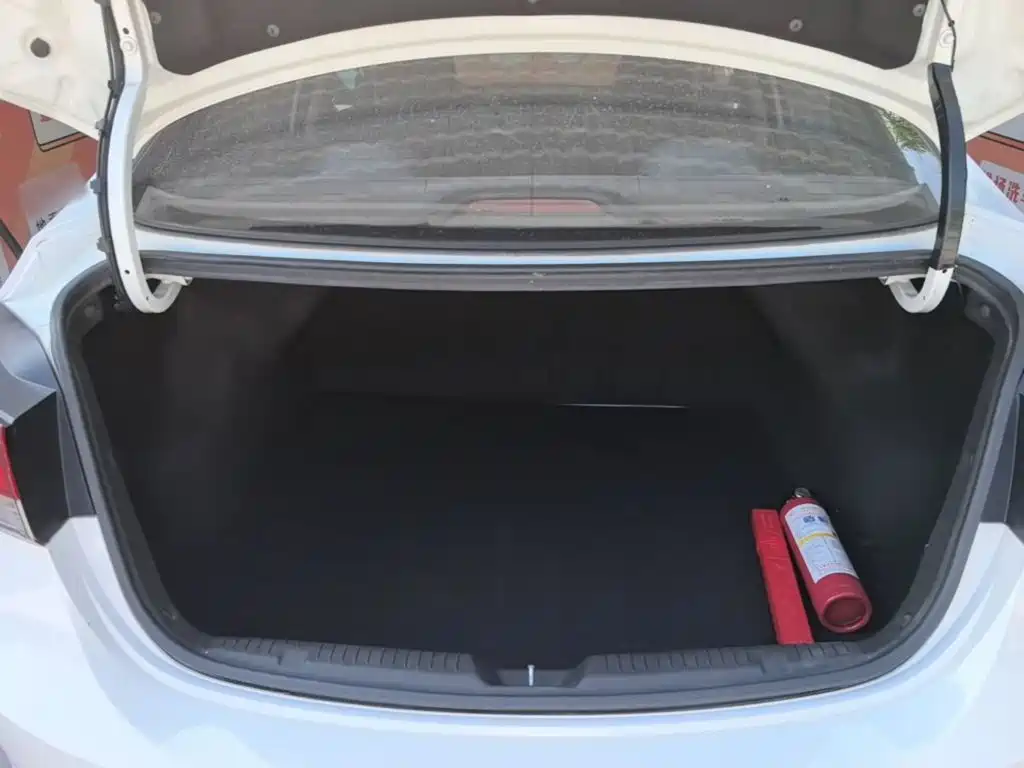Hyundai Langdong 2016 2016 1.6L Automatic Smart Edition