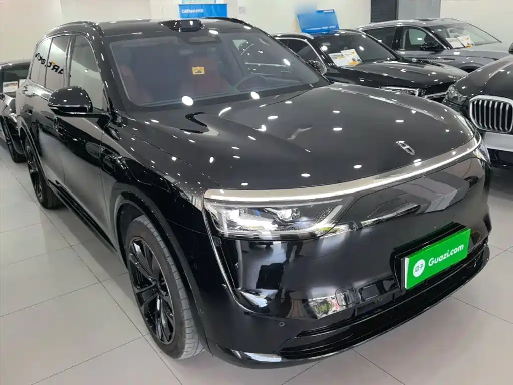 AITO Wenjie AITO M8 2025 Model Extended Range Ultra Edition 53.4kWh 5-Seater фото 4