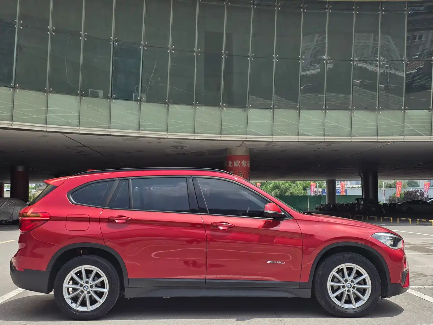 BMW X1 2016 sDrive18Li Fashion Model фото 6