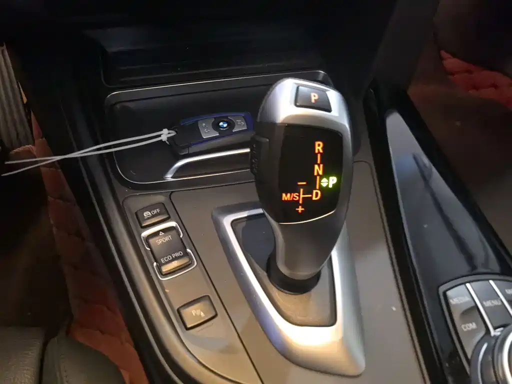 BMW 3 Series GT 2020 320i M Sport Package фото 7