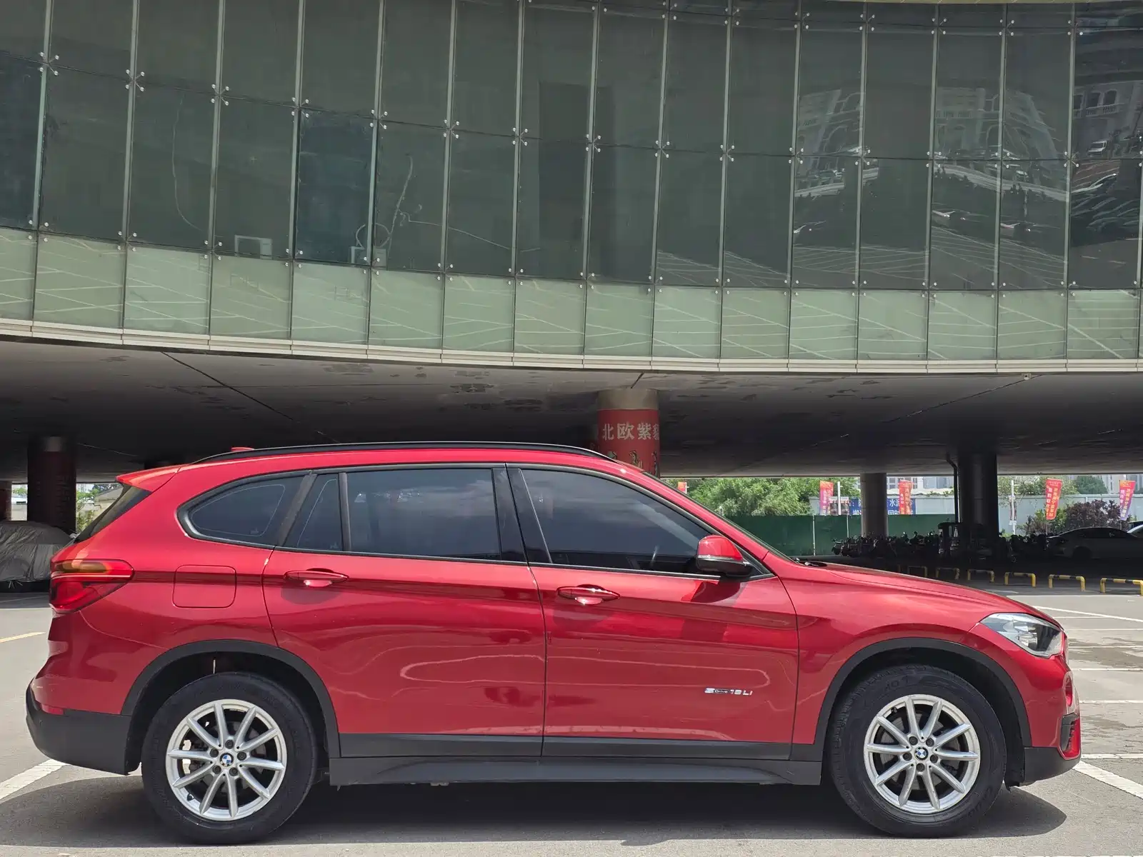Фото 6 - BMW X1