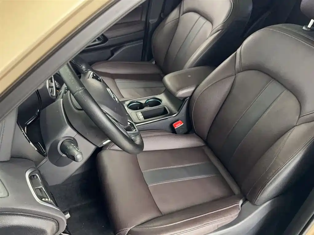 GAC Trumpchi Trumpchi GS4 2018 235T Auto 2WD Supreme Edition фото 18