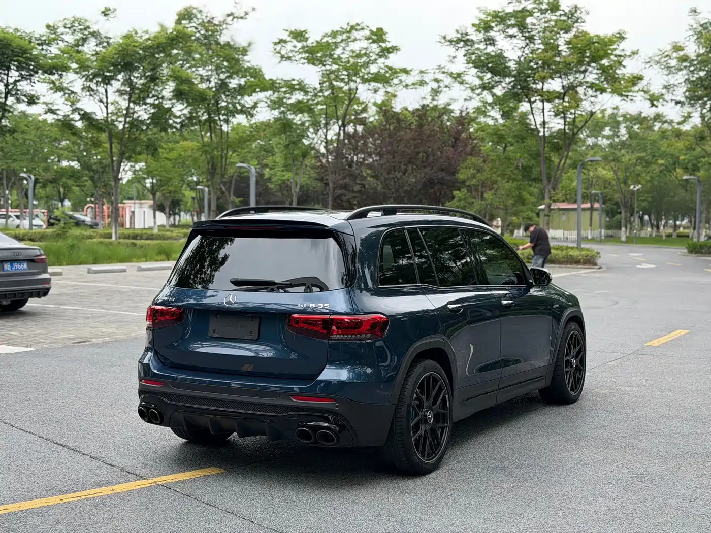 Mercedes-Benz GLB AMG 2022 AMG GLB 35 4MATIC фото 15