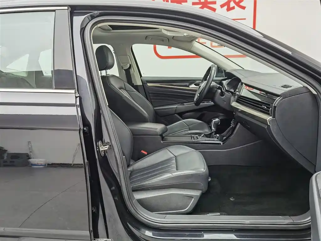 Volkswagen Passat 2019 Model 280TSI Business Edition China VI фото 23