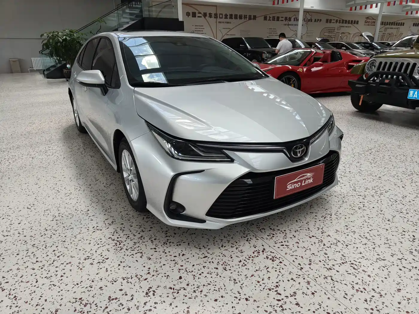 Фото 3 - Toyota Corolla
