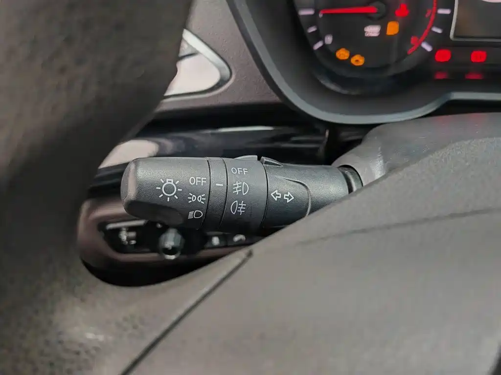 GAC Trumpchi Trumpchi GS4 2017 235T G-DCT 2WD Elite фото 21