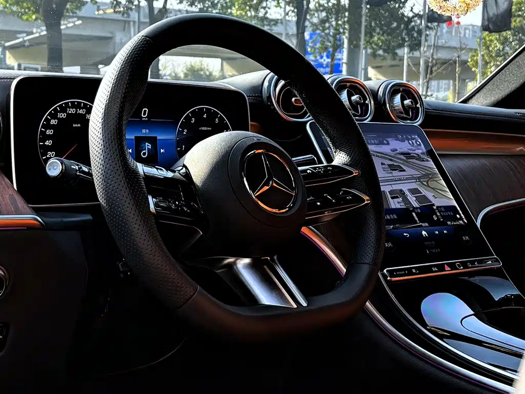 Mercedes-Benz GLC 2024 GLC 300 L 4MATIC Dynamic 5-seater фото 9
