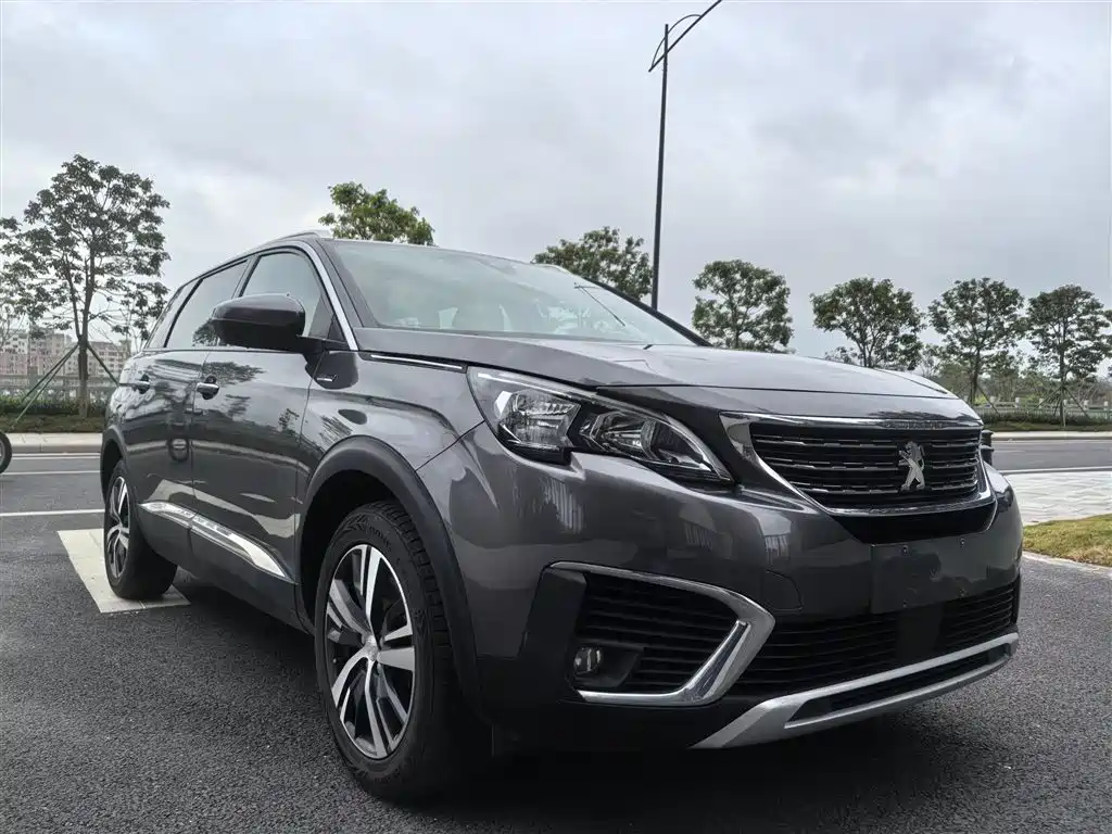 Peugeot 5008 2017 350THP 5-Seat Elite Edition фото 24