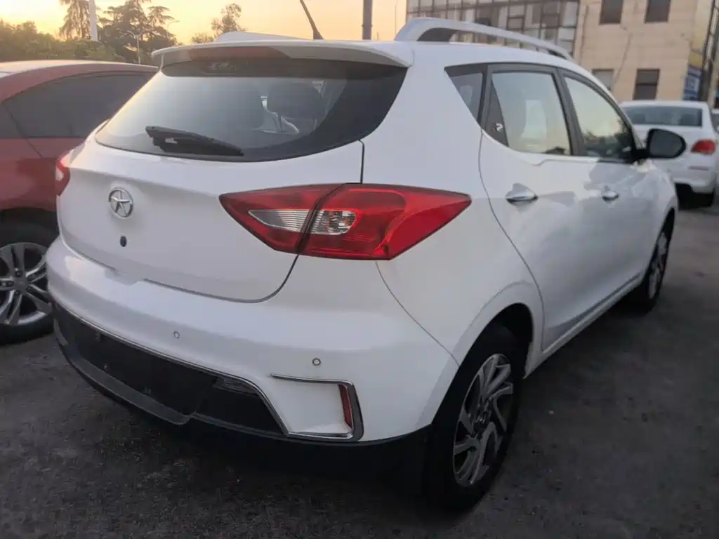 JAC Motors Refine S2 2015 2015 1.5L Manual Luxury Smart