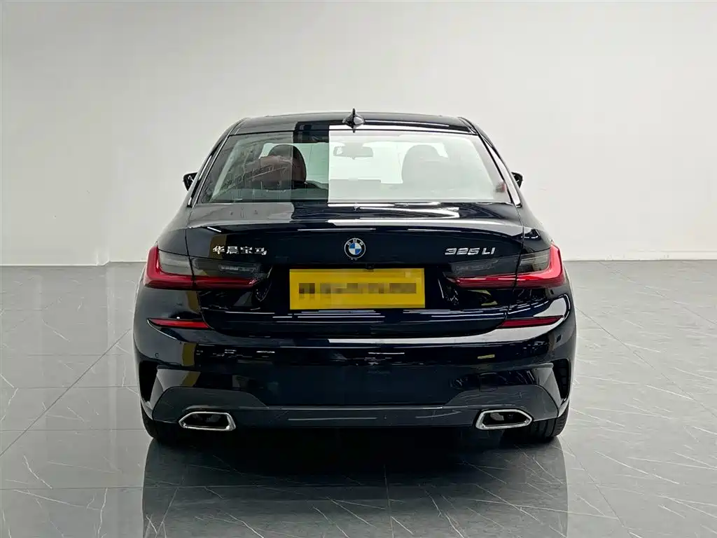 BMW 3 Series 2022 325Li M Sport Package фото 5