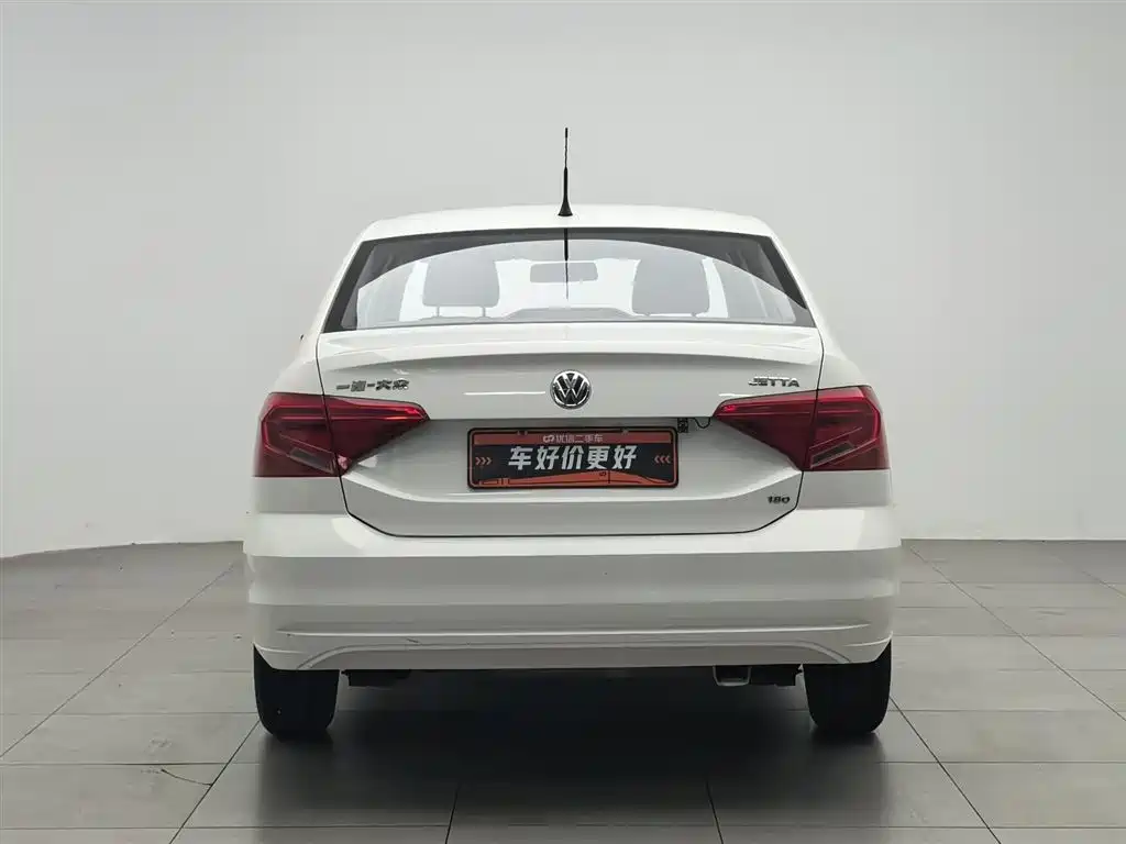 Volkswagen Jetta 2017 1.5L Automatic Fashion фото 4