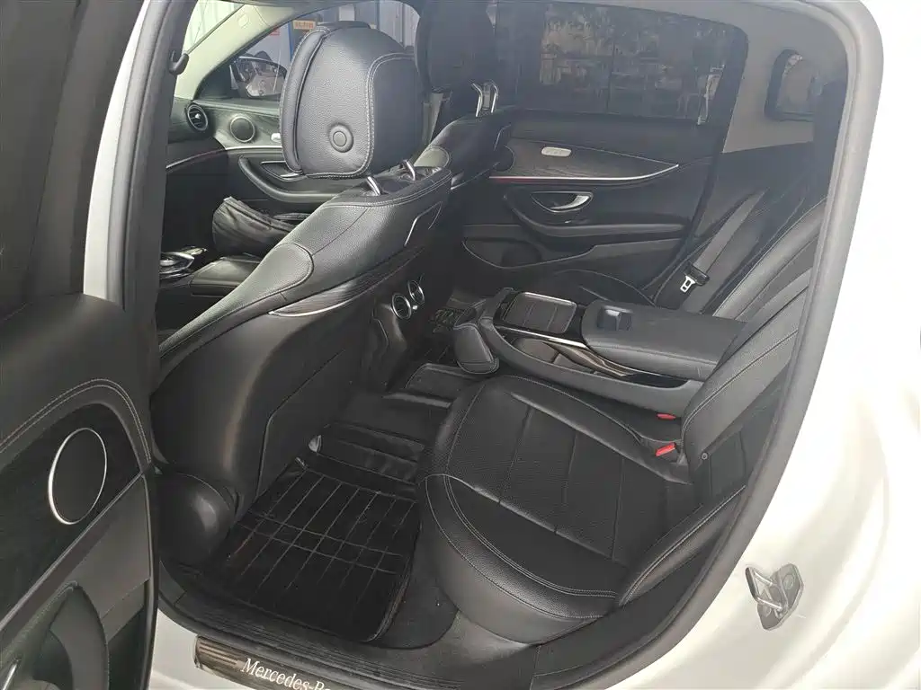 Mercedes-Benz E-Class 2016 E 200 L Sport Type фото 13