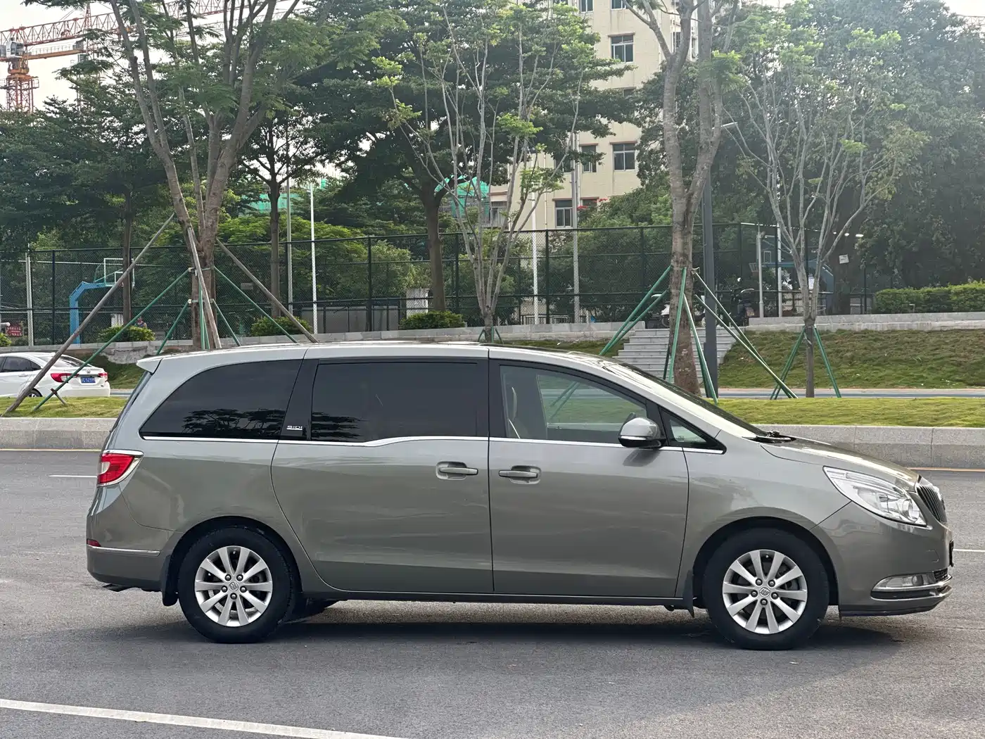 Buick GL8 2013 2.4L Comfort Edition фото 4