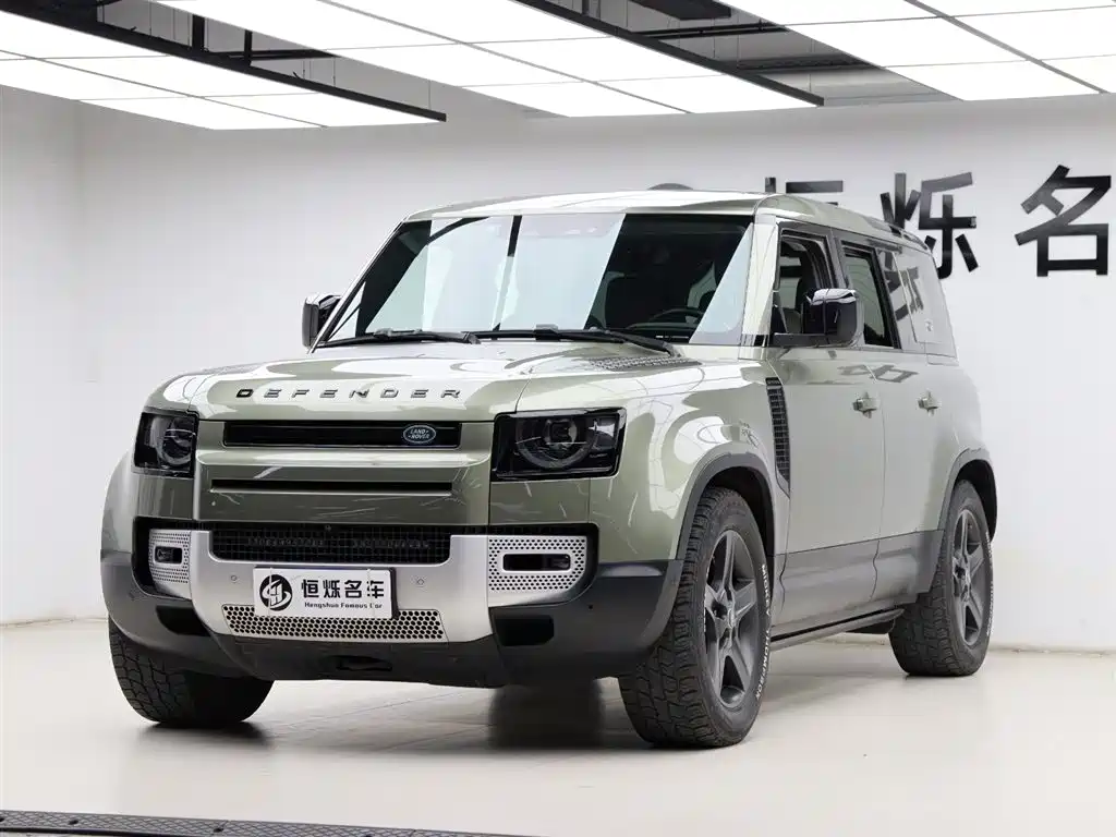 Land Rover Defender 2021 110 P400 SE фото 31