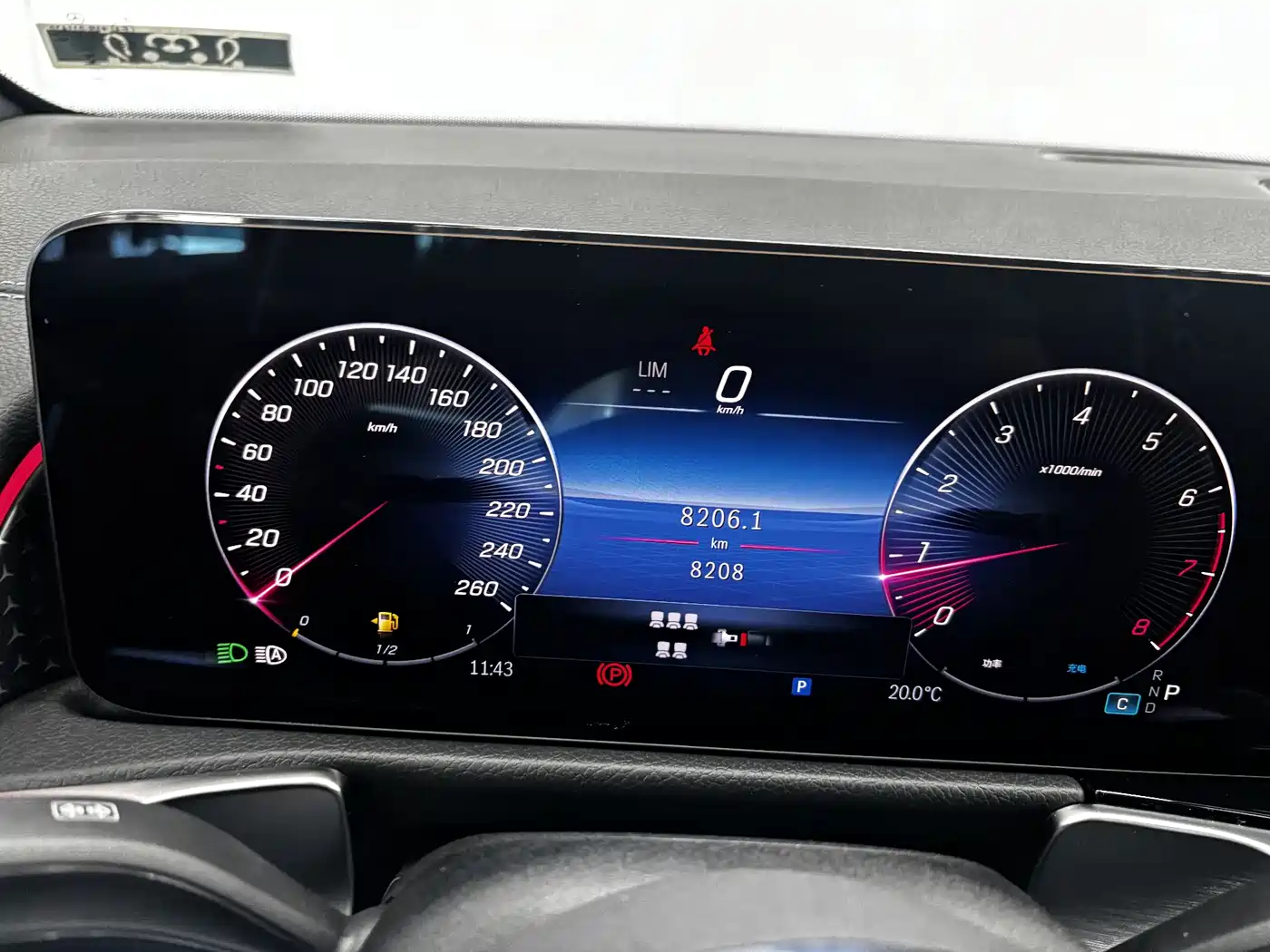 Mercedes-Benz GLB 2025 Model GLB 220 Fashion Style фото 16