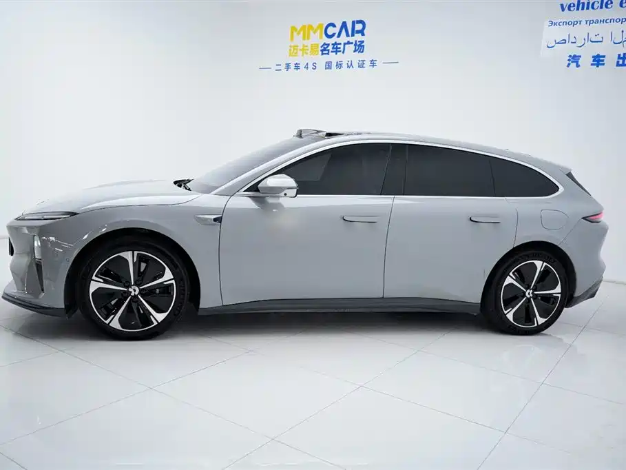 NIO NIO ET5T