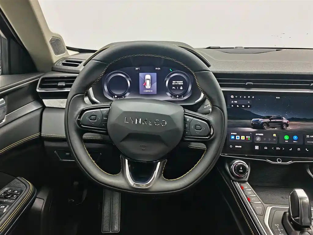 Lynk & Co 01 2023 2.0TD 2WD Pro фото 11