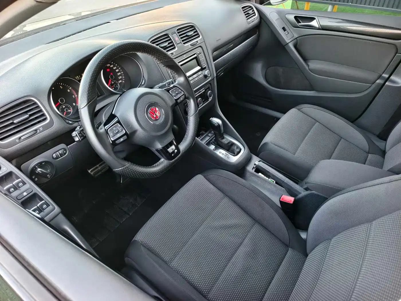 Volkswagen Golf 2011 1.4TSI Auto Comfort фото 7