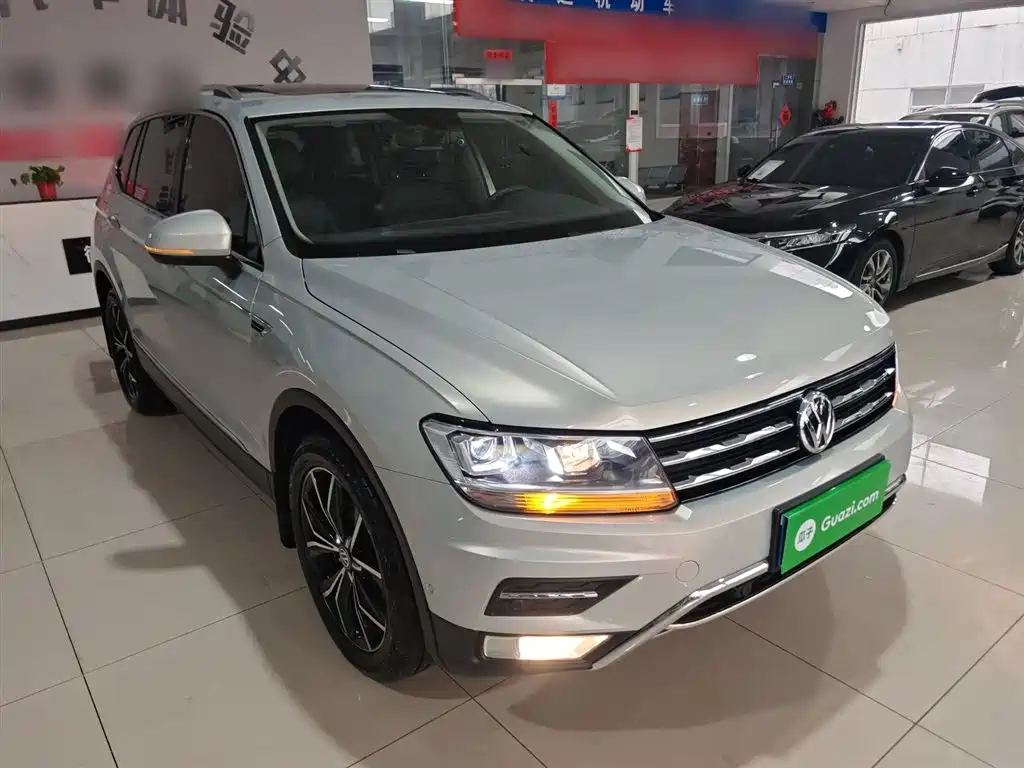 Volkswagen Tiguan L 2019 Facelift 330TSI Auto 2WD Smart Luxury China VI фото 4