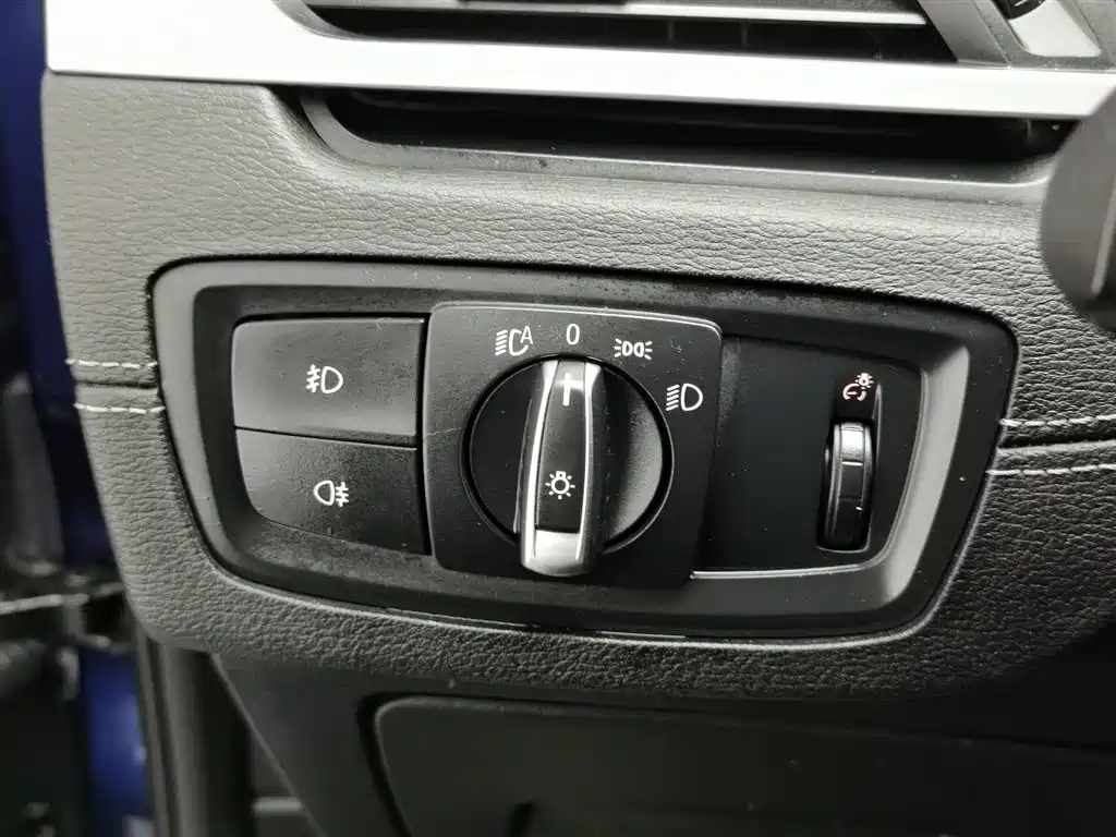 BMW X2 (Import) 2019 sDrive20i M Off-Road Package China VI фото 21
