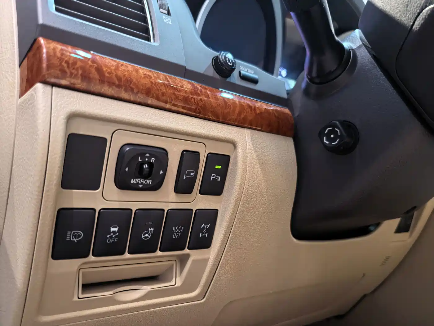 Toyota Land Cruiser 2014 2012 4.6L Automatic VX-R