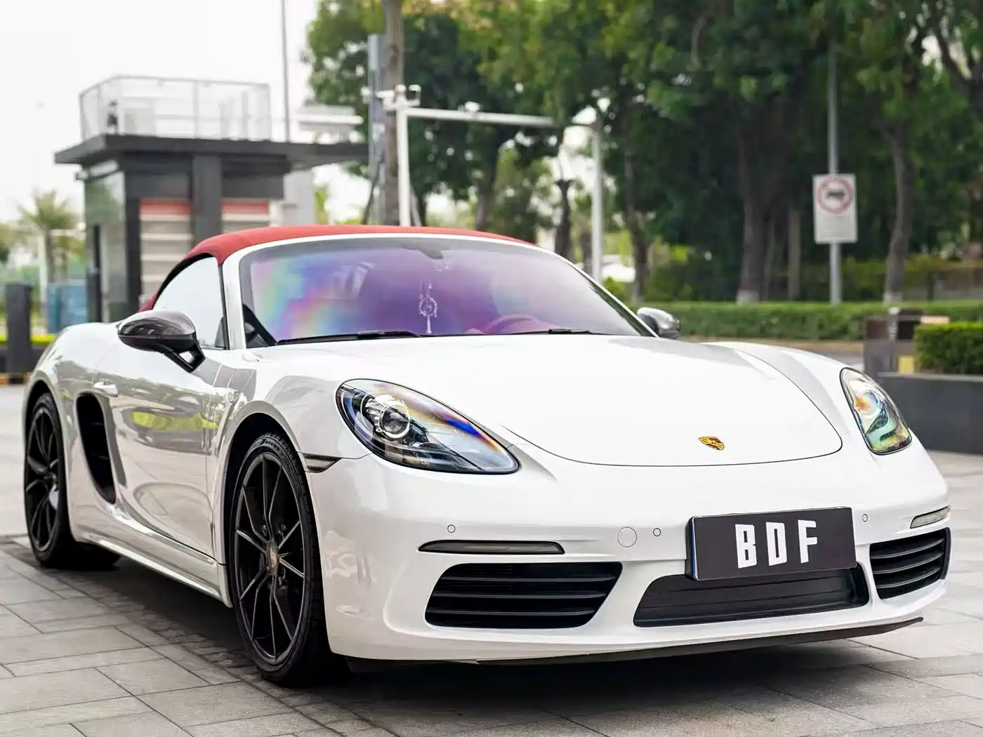 Porsche 718 2022 Boxster T 2.0T фото 4