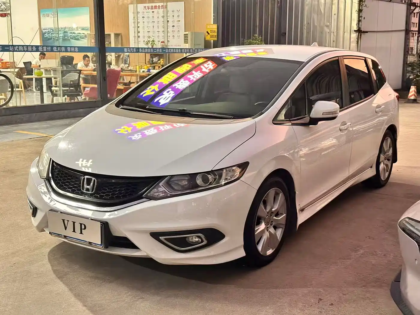 Honda Jade 2014 2013 1.8L Automatic Comfort Edition 5-seater