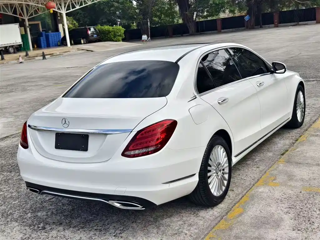 Mercedes-Benz C-Class 2016 C 180 L фото 12