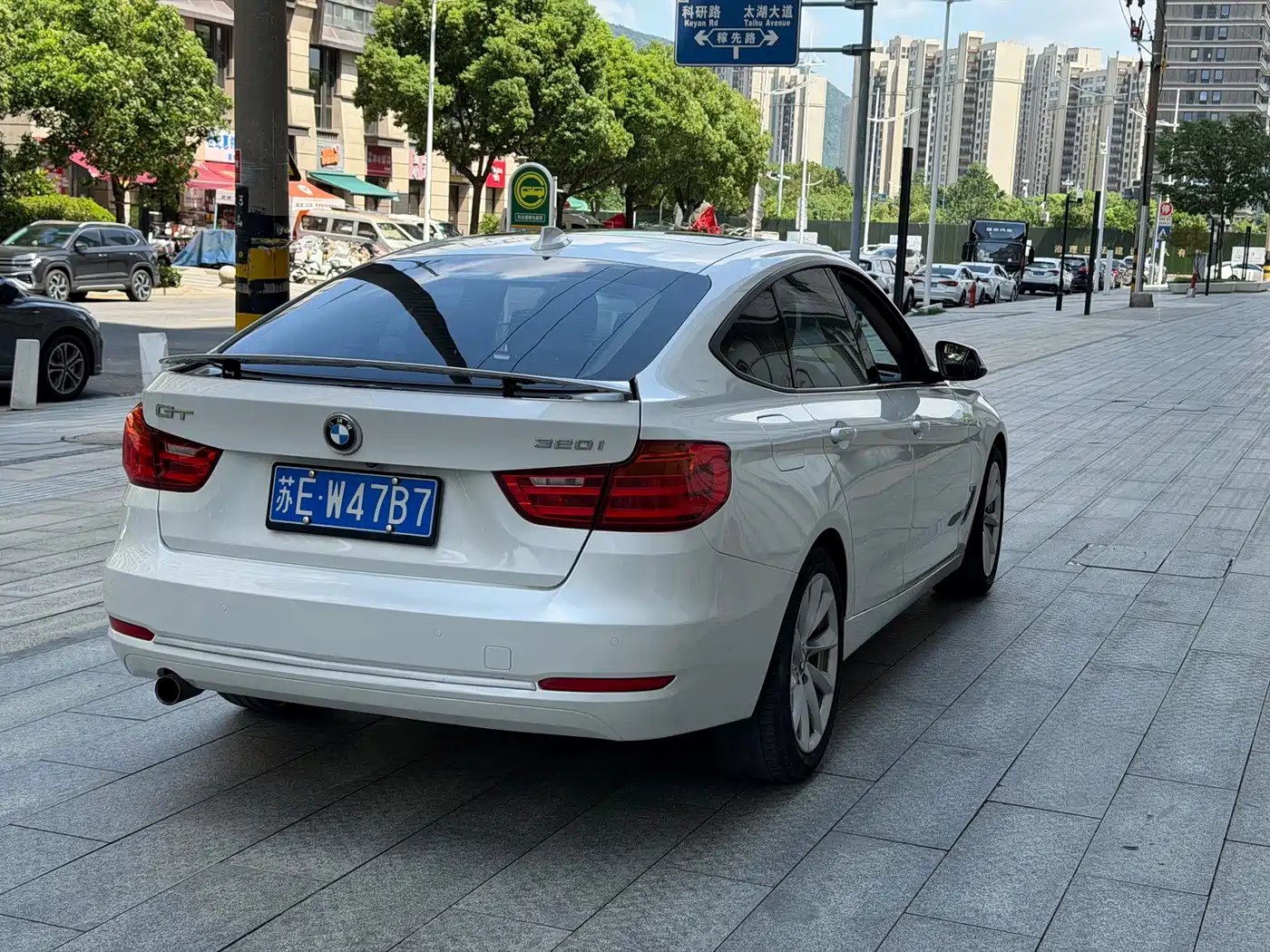 BMW 3 Series GT 2014 2014 320i Design Package