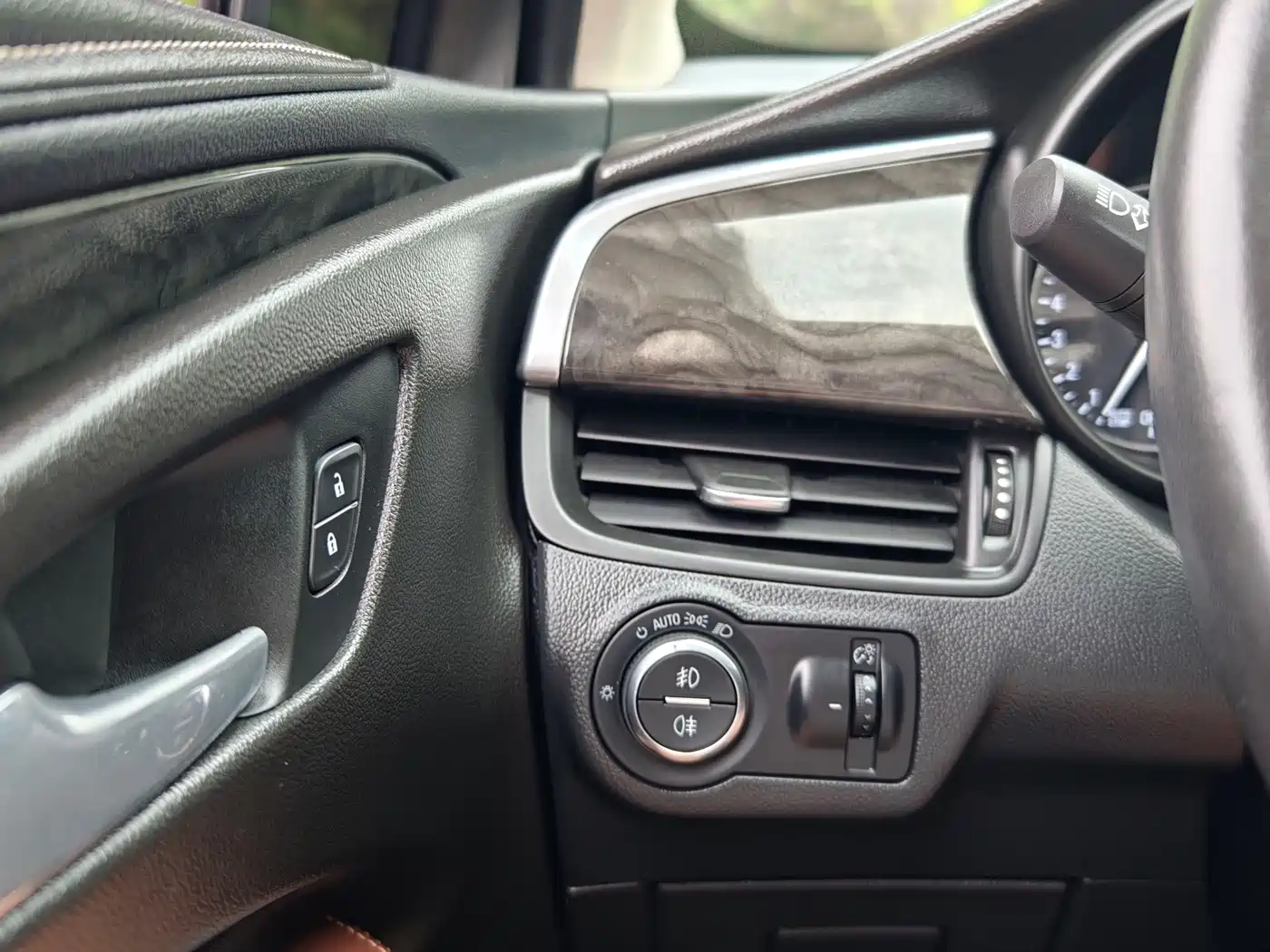 Buick Envision Plus 2015 2014 28T 4WD All-round Flagship